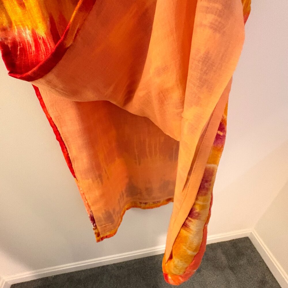 Vintage 60s-70s tie-dye patterned raw silk dress in vivid sunset colors - Picture 9 of 11